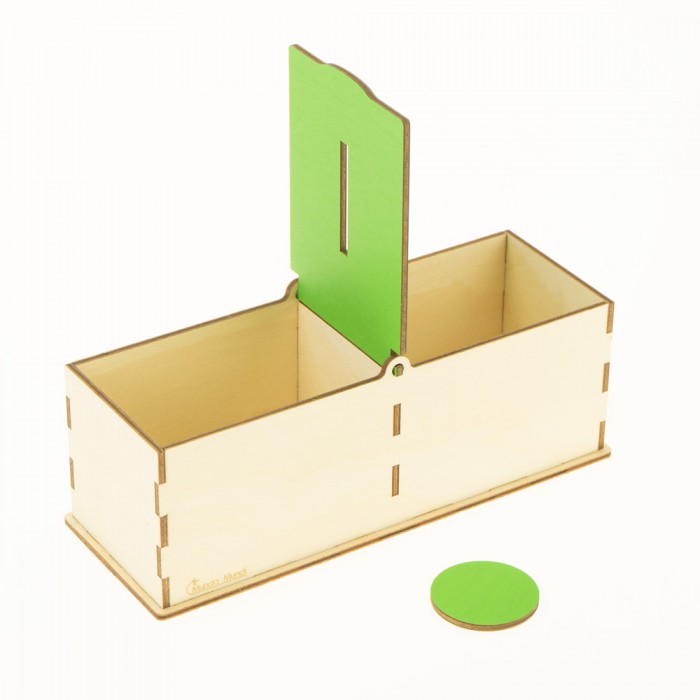 Montessori box with round